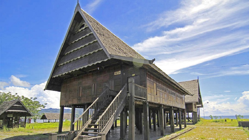 Rumah Adat Boyang