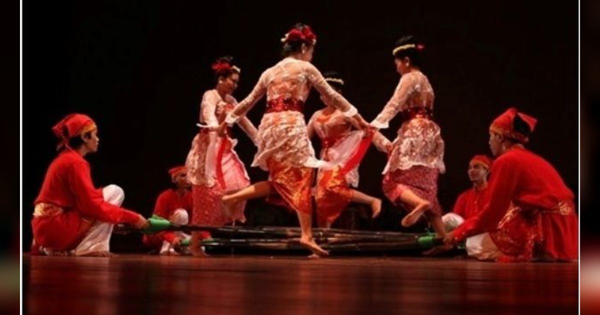 Tari Gantar: Keindahan Tradisi Dayak yang Memikat Hati 2025