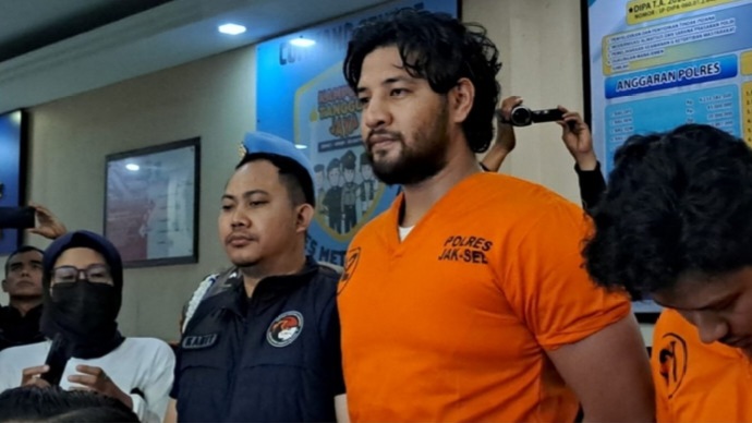 Ammar Zoni Dkk