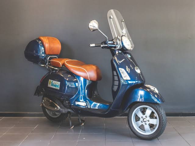 Vespa GTS 250