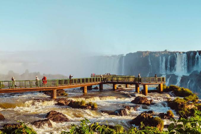 Mengapa Air Terjun Iguazu Layak Masuk Daftar Liburan 2026